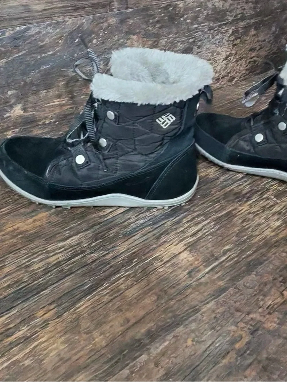 Columbia Black Quilted Faux Fur Lined Winter Boots